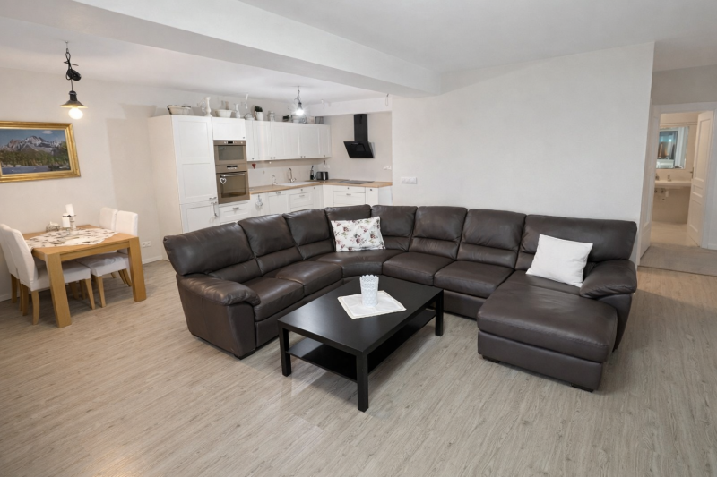 Izba Apartmán Zahradište v app services s. r. o. – 1