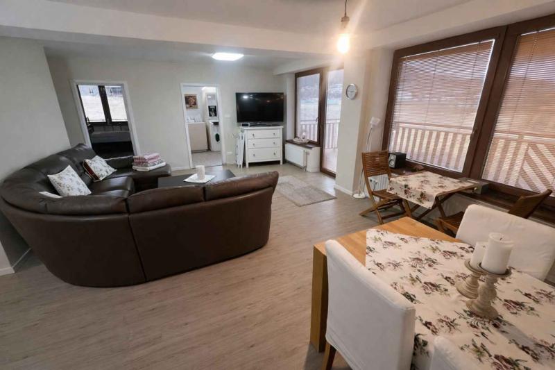 Izba Apartmán Zahradište v app services s. r. o. – 2
