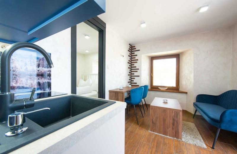 Izba Apartmán 1- Mountain Bliss v app services s. r. o. – 4